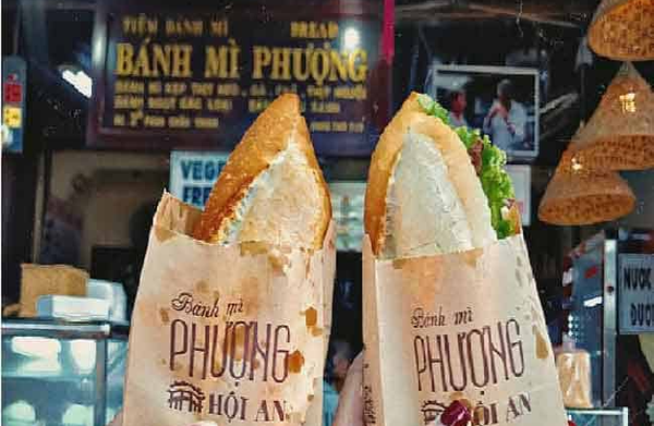 31 người ngộ độc sau khi ăn bánh mì Phượng ở Hội An - Báo Người lao động