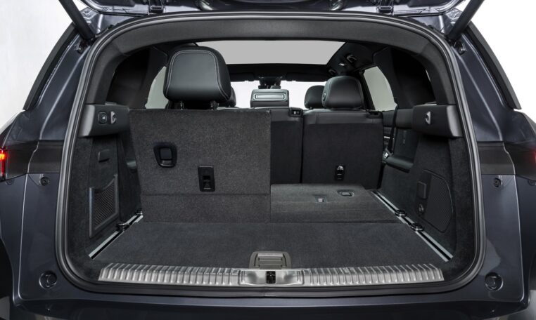 VinFast VF 9 Standard Range | e-Drivers.com