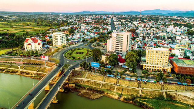 Những đổi thay của tỉnh Kon Tum sau 30 năm thành lập lại